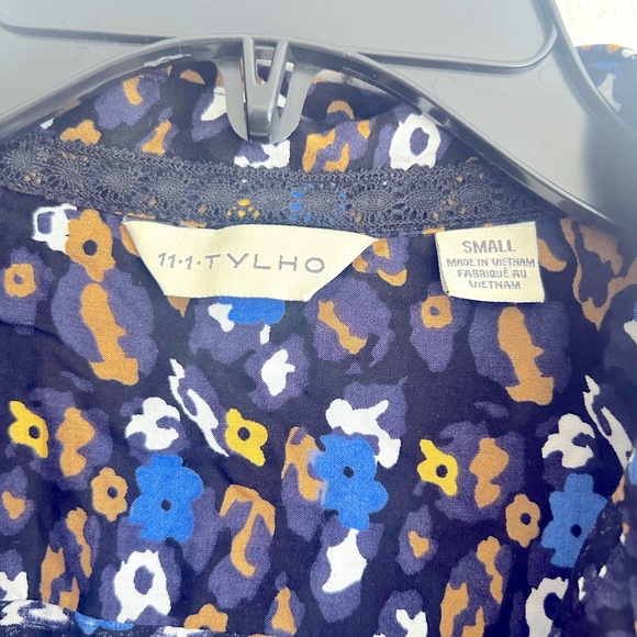 11.1 TYLHO by Anthropologie Namura Tunic Top Button Up Floral Size Small - Picture 4 of 5